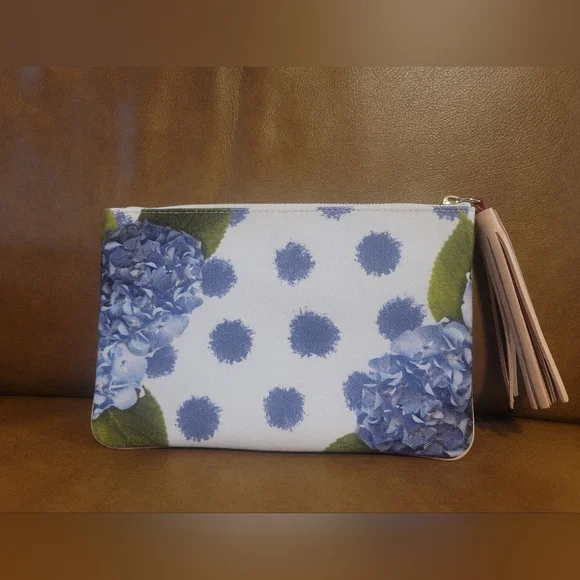 New Dooney and Bourke Floral Wristlet - Picture 2 of 5